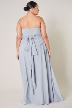 Beloved Ruched Sweetheart Convertible Dress Curve - Baby Blue